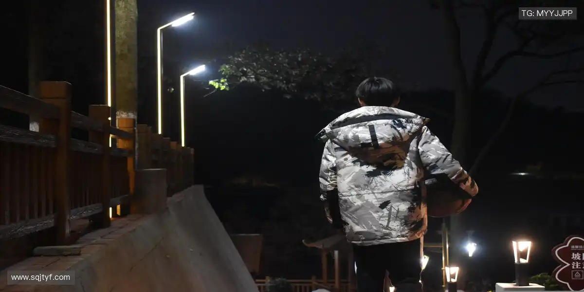 🎮用潮流诠释热爱,周边产品让运动精神融入生活!