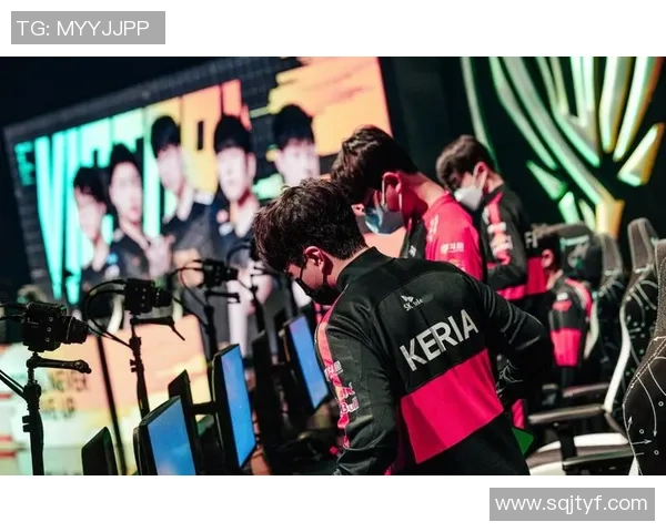 T1双C联手迅速支援Keria巧妙绕后一举终结战局悬念