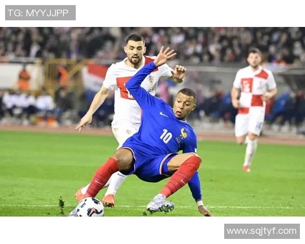 法国队集训名单变动姆巴佩与卡马文加提前归队皇马